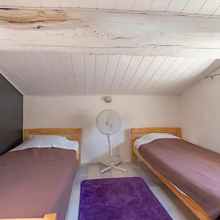 度假居 Avec Dortoirs Rigarda